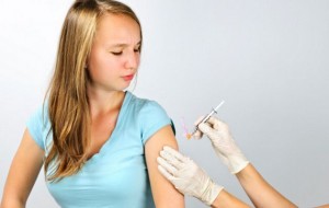 Girl+injection+cervical+cancer+vaccines